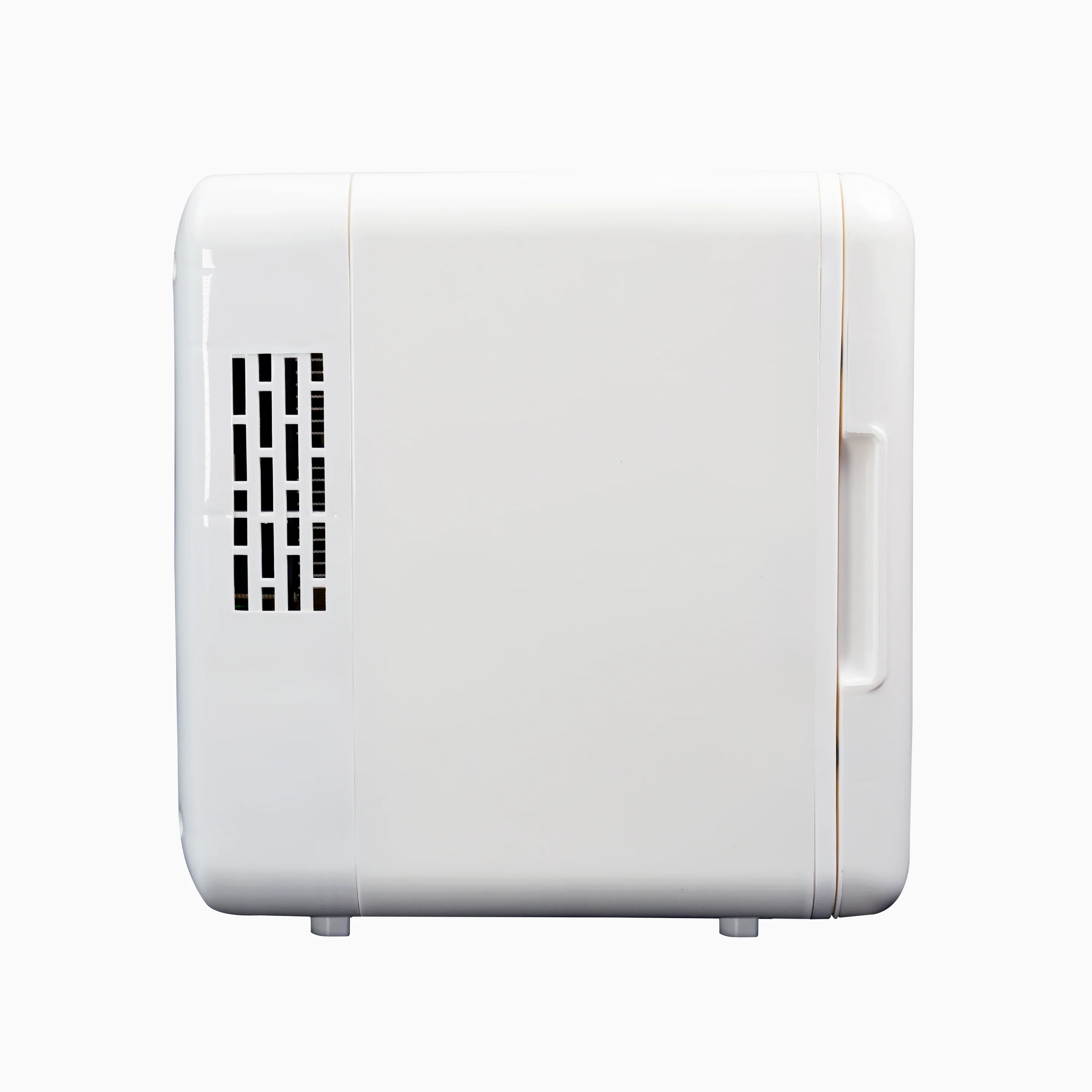 BLUETTI Mini Car Refrigerator - Image 4